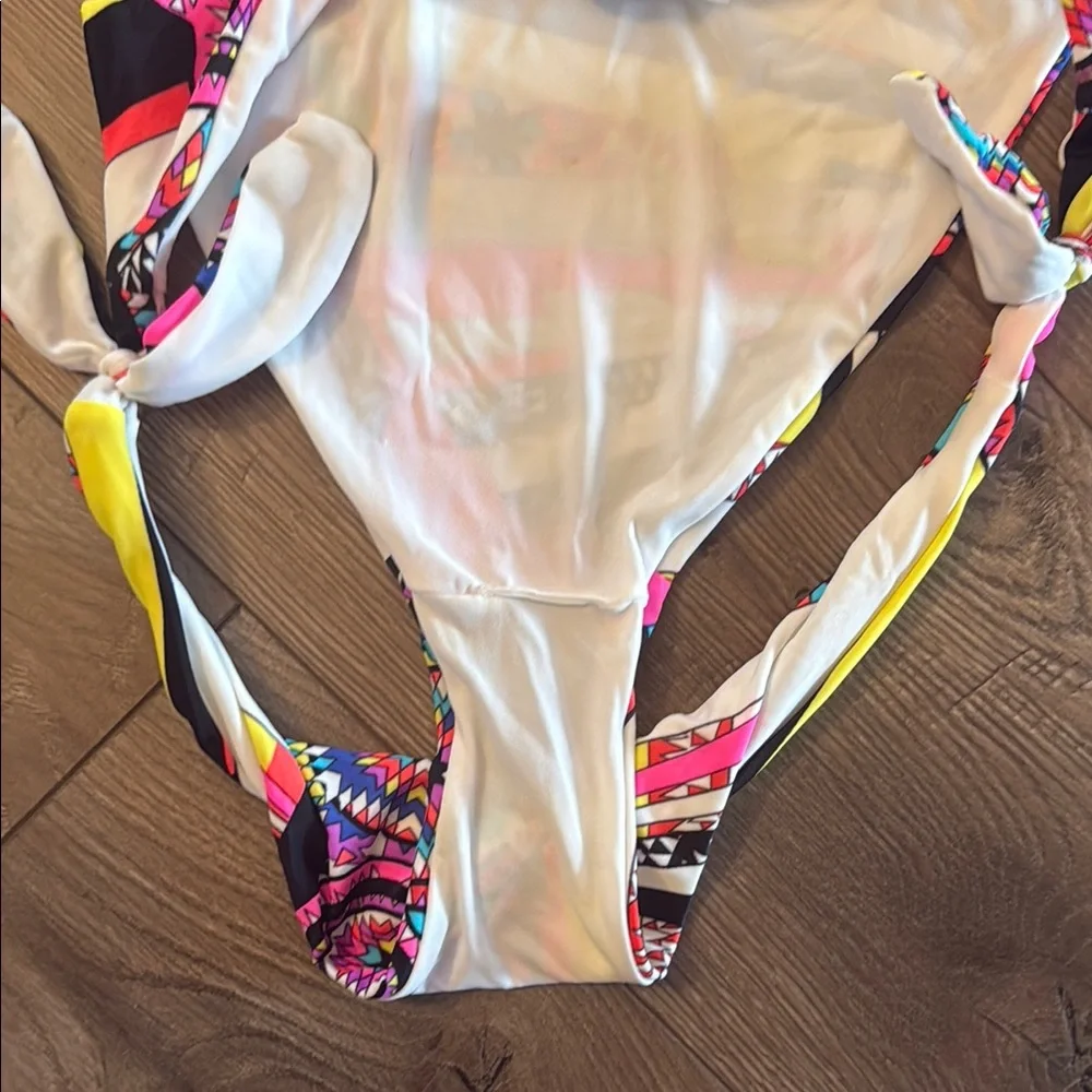 Tezenis Colorful Patterned Bikini Set NWT - Picture 5 of 9
